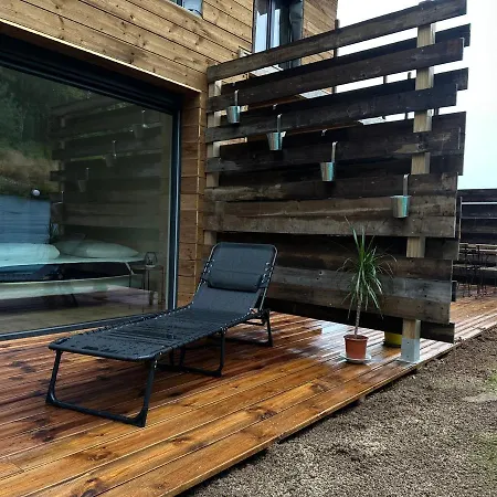 Jardin De L'ancienne Ecole Avec Jacuzzi Prive 제라르메르