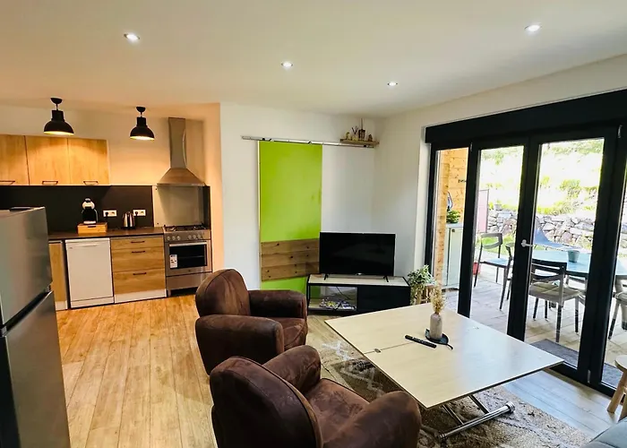 Jardin De L'ancienne Ecole Avec Jacuzzi Prive * Gérardmer